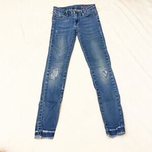 Girl's Blank NYC distressed jeans sz 8 Skinny Fit Distressed Jeans